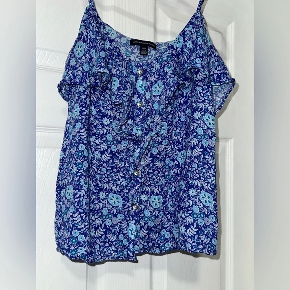 American Eagle Blue Floral Top with Spaghetti Straps - Picture 2 of 8